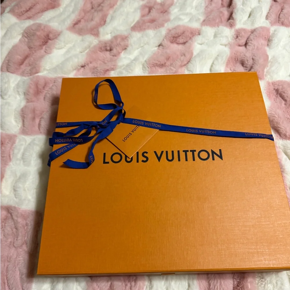 Louis Vuitton Brown and Tan Monogram High Rise Bumbag - Picture 10 of 10
